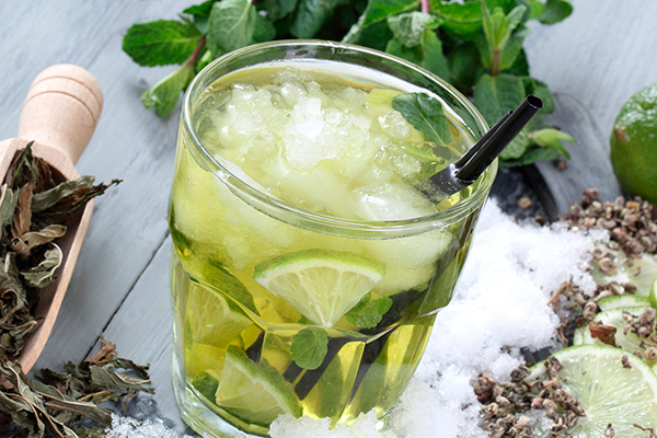 Iced green tea