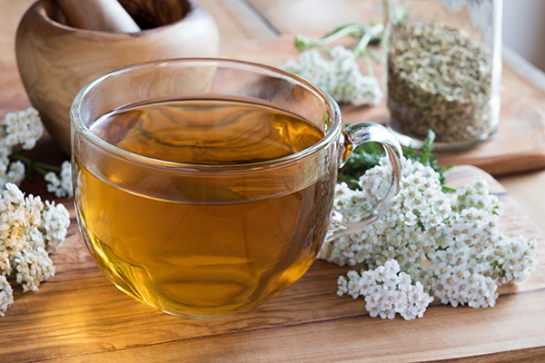 Yarrow Tea Benefits and Side Effects