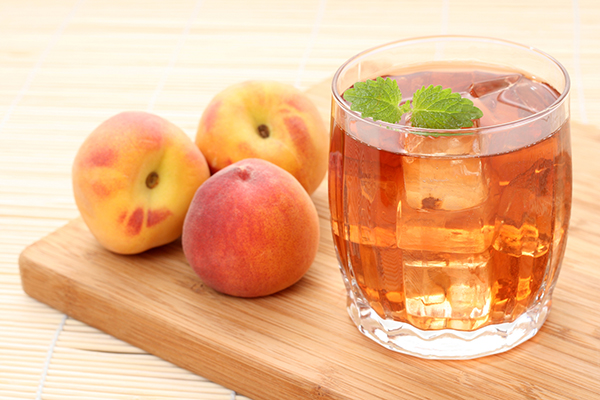 Peach Tea: Benefits, Side Effects, and How to Make It